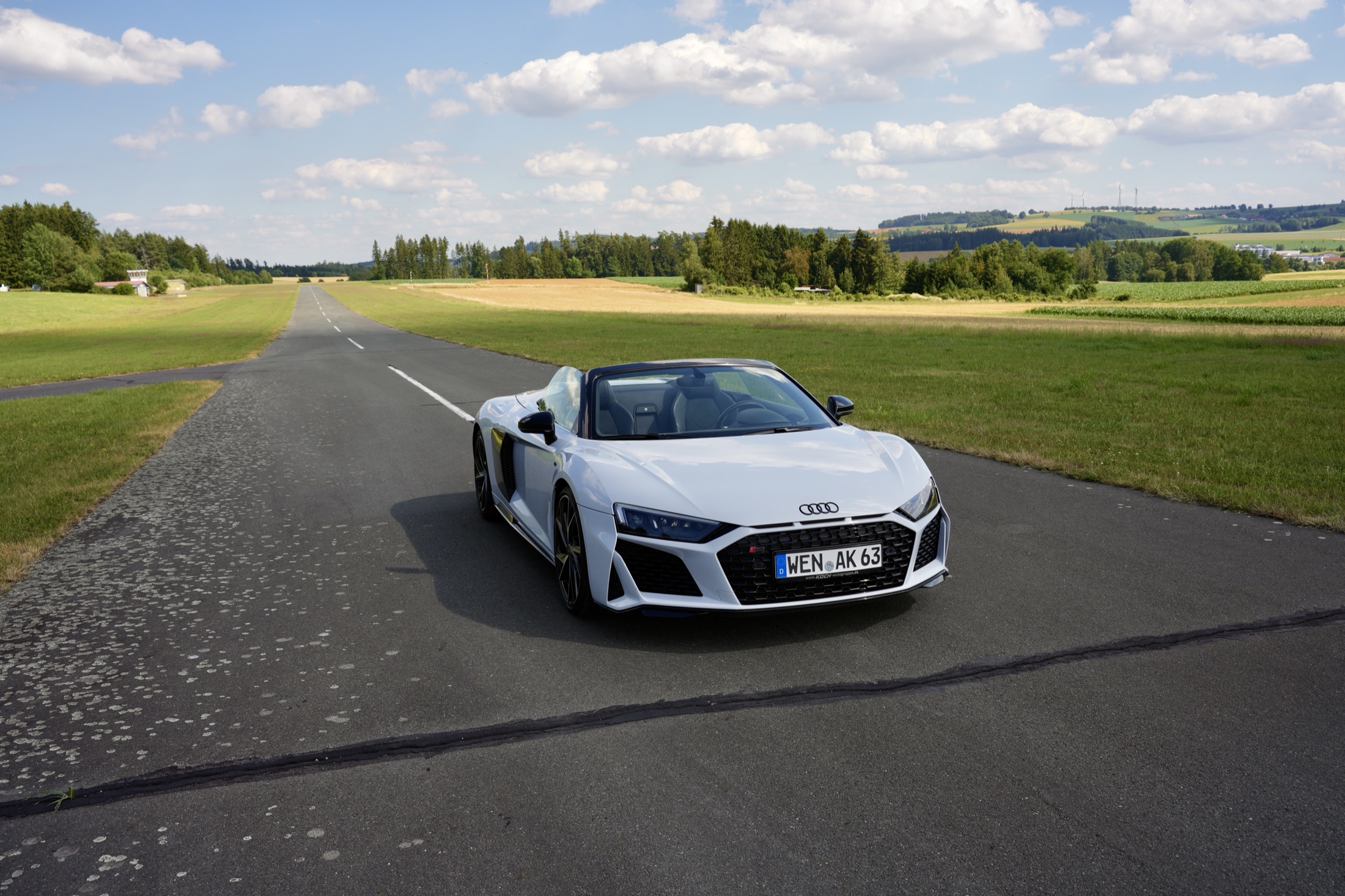 Rent Audi R8 Spyder V10 in Germany — Performance Rentals Weiden, Bavaria