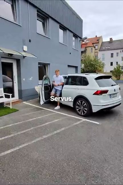 Übergabe auf unserem Hof in Weiden